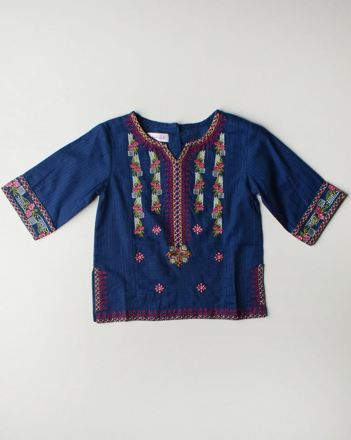 GIRLS SUIT AND SET G000005