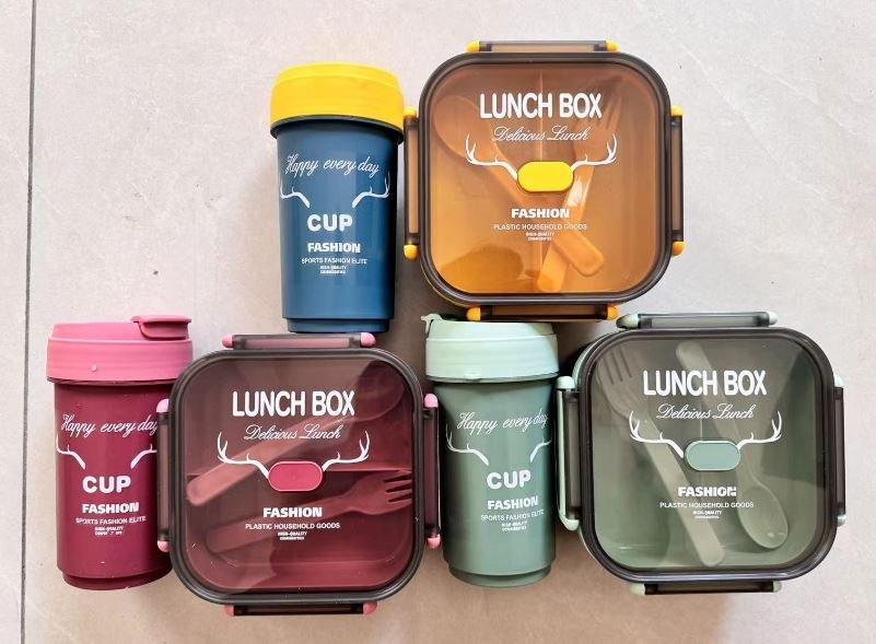 Kids Water Bottles & Lunch Boxes