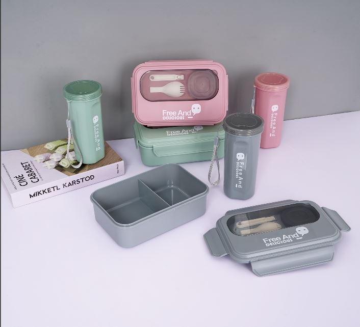 Kids Water Bottles & Lunch Boxes
