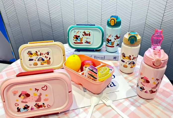 Kids Water Bottles & Lunch Boxes