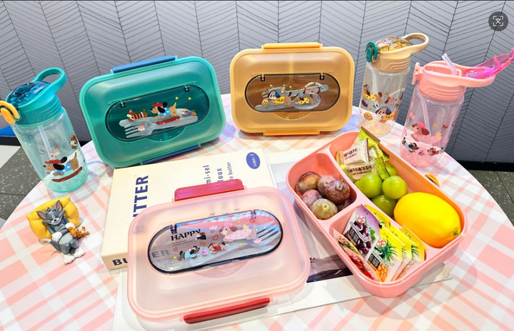 Kids Water Bottles & Lunch Boxes