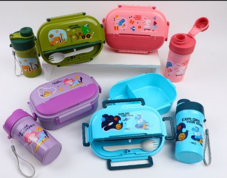 Kids Water Bottles & Lunch Boxes